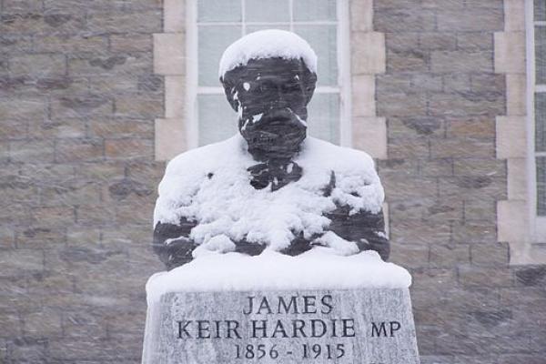 Bust of James Keir Hardie, photo by Ben Gait